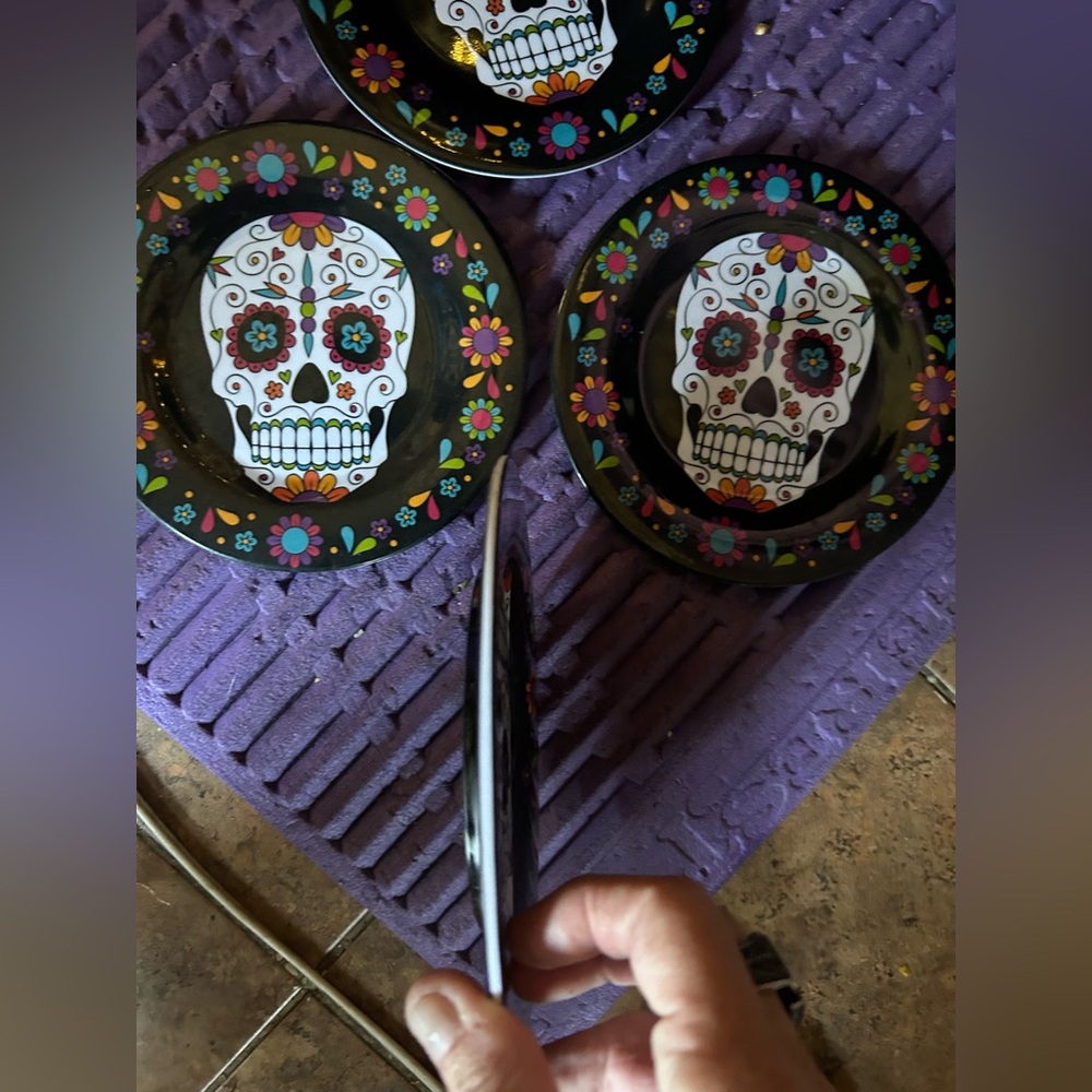 Mexican DAY OF THE DEAD SKULL 4 plates 3 candles punk goth set - Picture 8 of 8